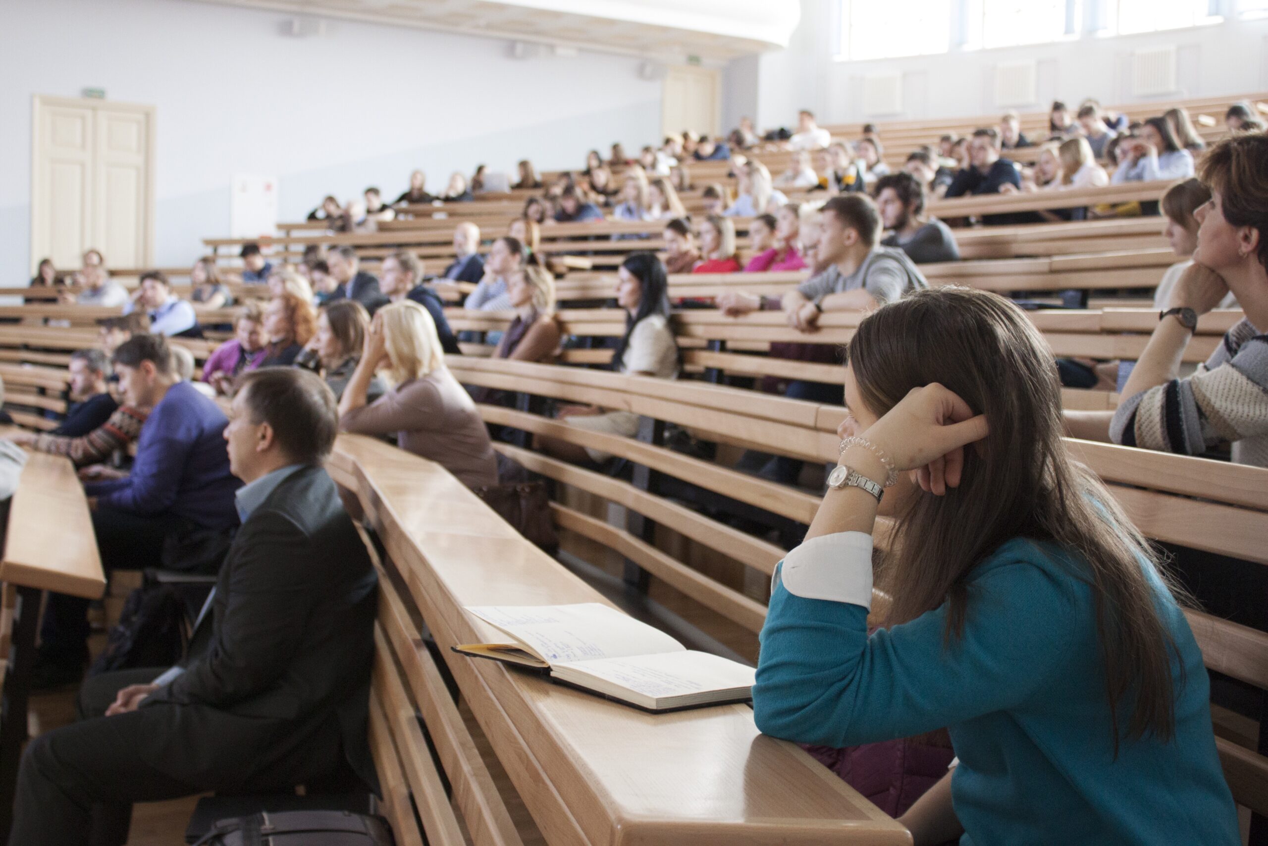 Upleveling nationwide exams through proctoring technology